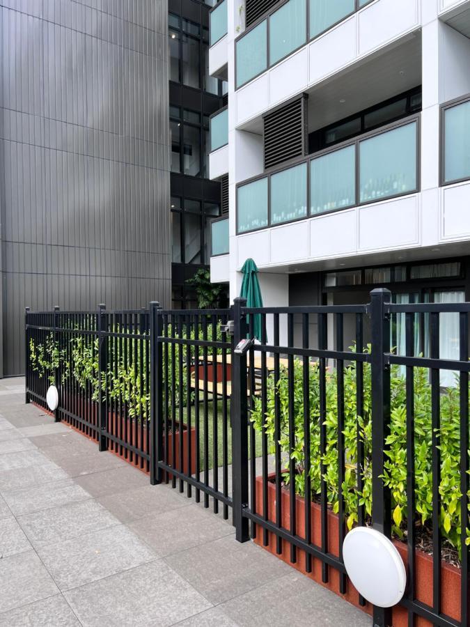 3 Bedroom Apartment In Newmarket Оукланд Екстериор снимка