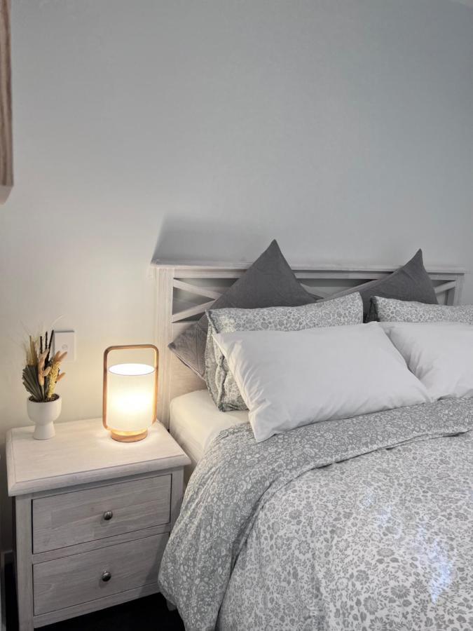 3 Bedroom Apartment In Newmarket Оукланд Екстериор снимка